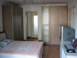 Lin Jia Hostel Beijing Bagian luar foto